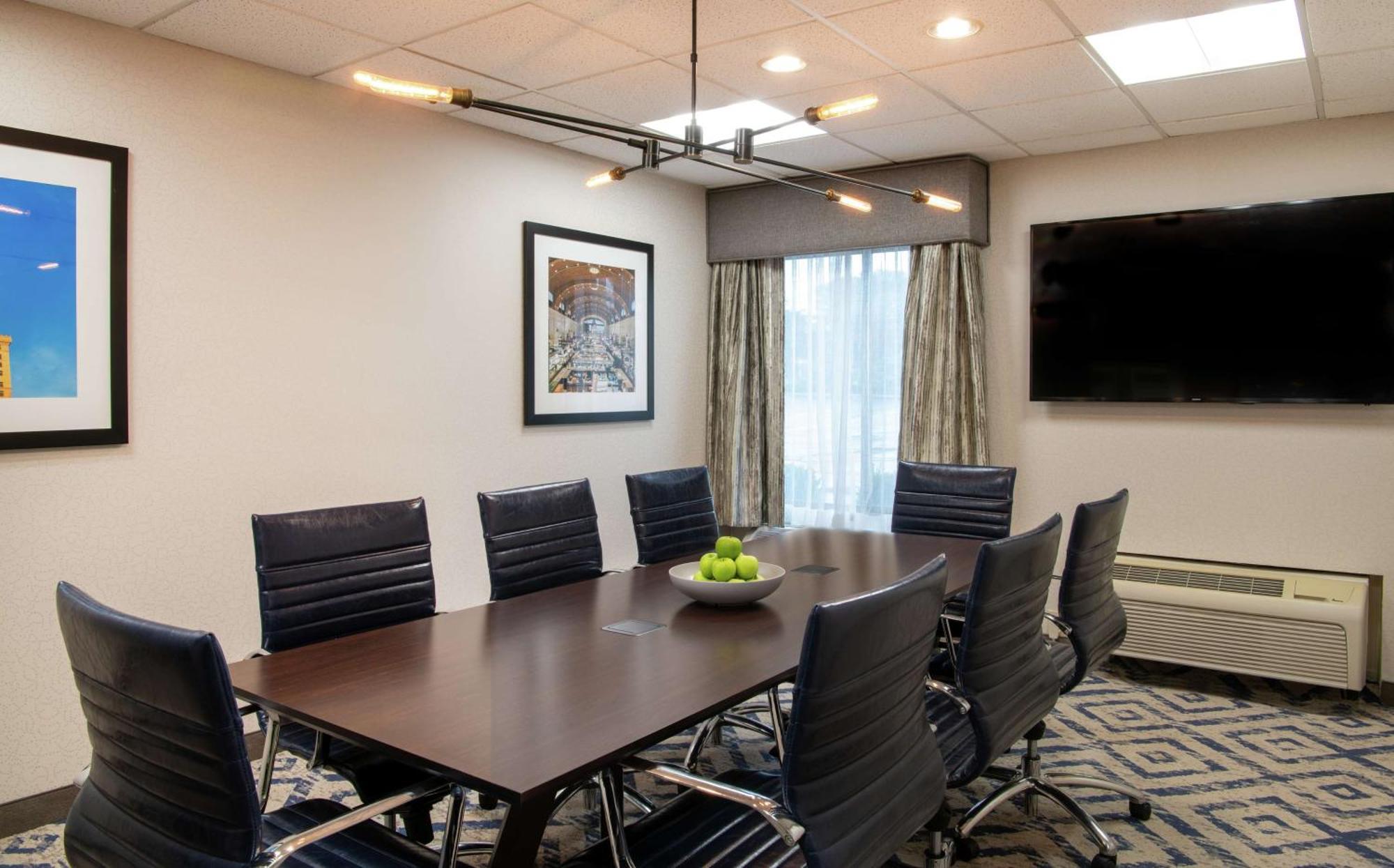 Hampton Inn Cleveland-Solon Buitenkant foto